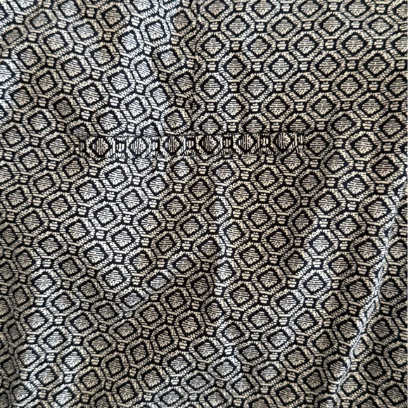 Women’s Amanda and Chelsea Slim Cropped Ankle Stretch Pants
Size 10 - Picture 5 of 5